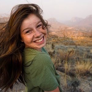 Meet your Posher, Caroline